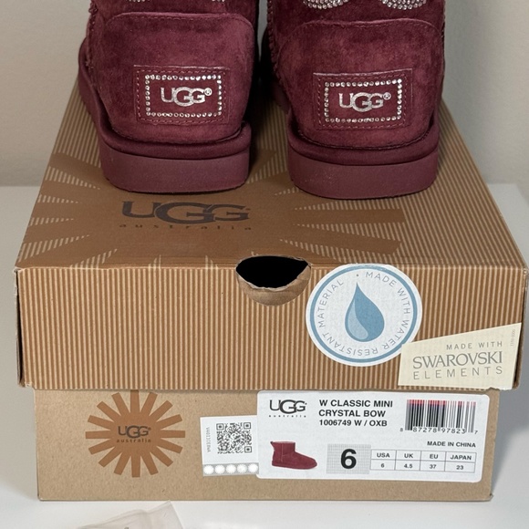 UGG boots with Swarovski crystals - Picture 2 of 7